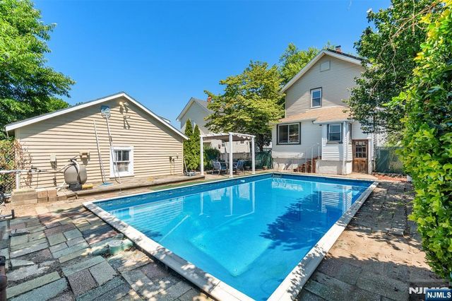 321-323 Simons, Hackensack, NJ 07601