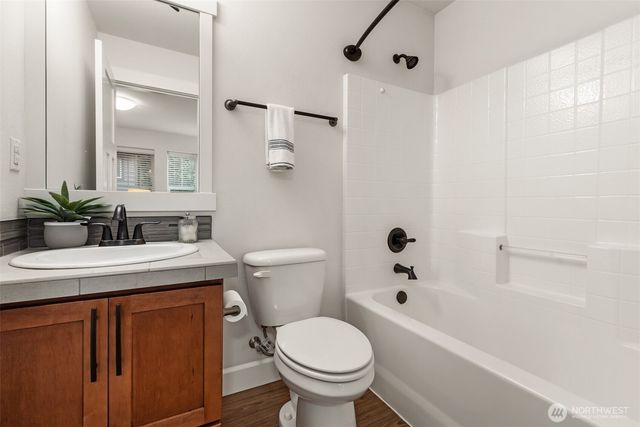 1321 Greenwich Walk NE, Issaquah, WA 98029