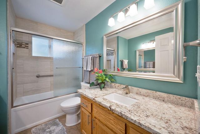 8430 Blossom Hill Ct, Citrus Heights, CA 95610