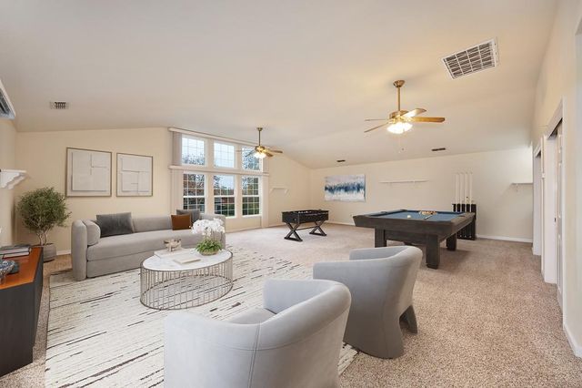 8430 Blossom Hill Ct, Citrus Heights, CA 95610