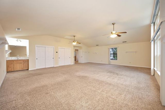 8430 Blossom Hill Ct, Citrus Heights, CA 95610