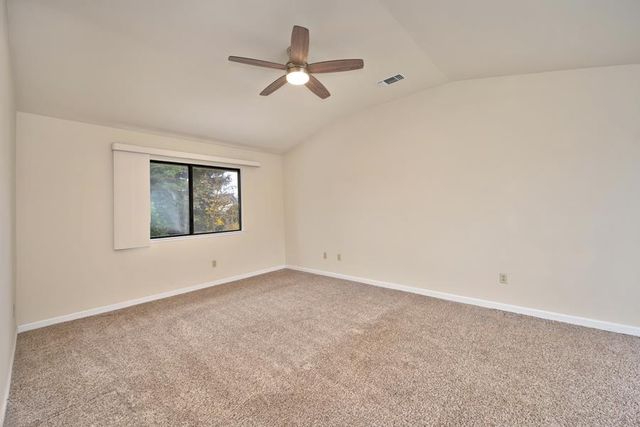 8430 Blossom Hill Ct, Citrus Heights, CA 95610