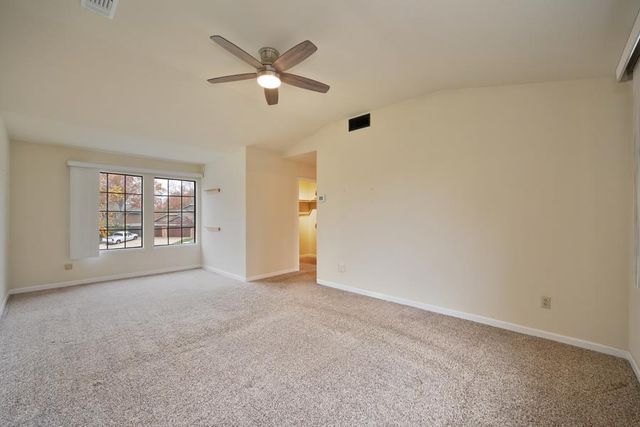 8430 Blossom Hill Ct, Citrus Heights, CA 95610