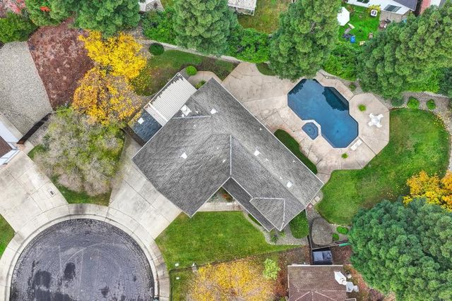 8430 Blossom Hill Ct, Citrus Heights, CA 95610