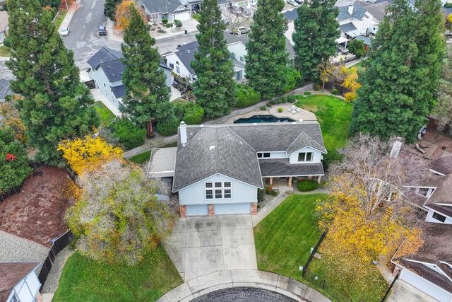 8430 Blossom Hill Ct, Citrus Heights, CA 95610