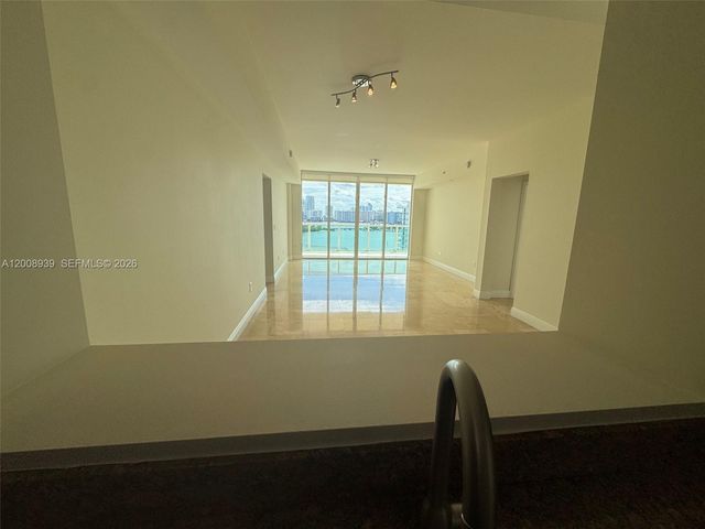 3330 NE 190 ST 1215, Aventura, FL 33180