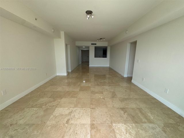 3330 NE 190 ST 1215, Aventura, FL 33180