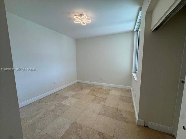 3330 NE 190 ST 1215, Aventura, FL 33180