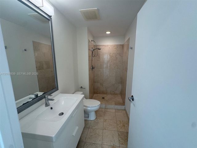3330 NE 190 ST 1215, Aventura, FL 33180