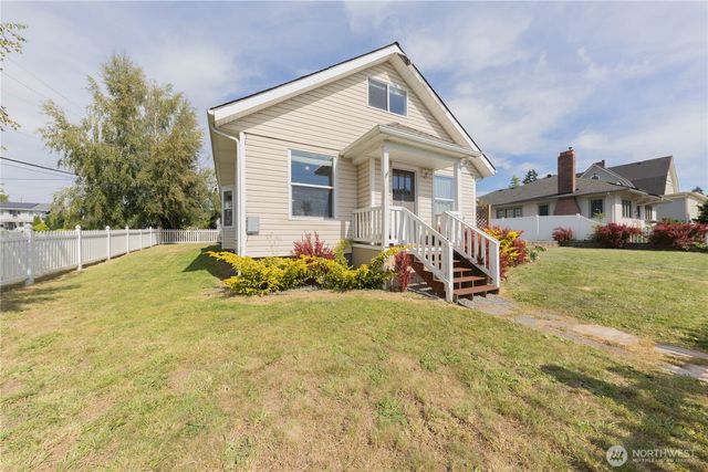 226 N 5th Street, Mount Vernon, WA 98273
