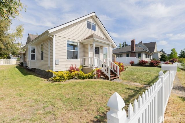 226 N 5th Street, Mount Vernon, WA 98273