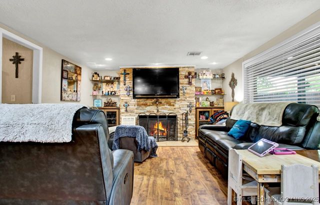 7035 A. Street, Kingston, OK 73439