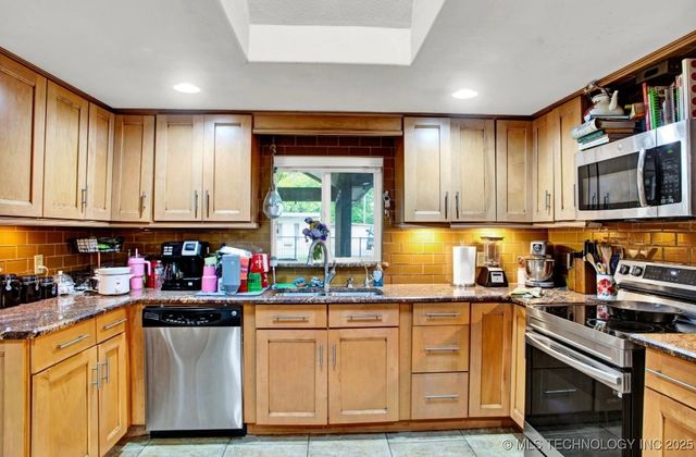 7035 A. Street, Kingston, OK 73439