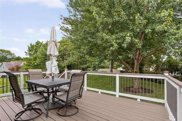 7646 N Pomona Avenue, Kansas City, MO 64152
