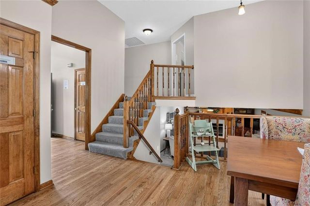 7646 N Pomona Avenue, Kansas City, MO 64152
