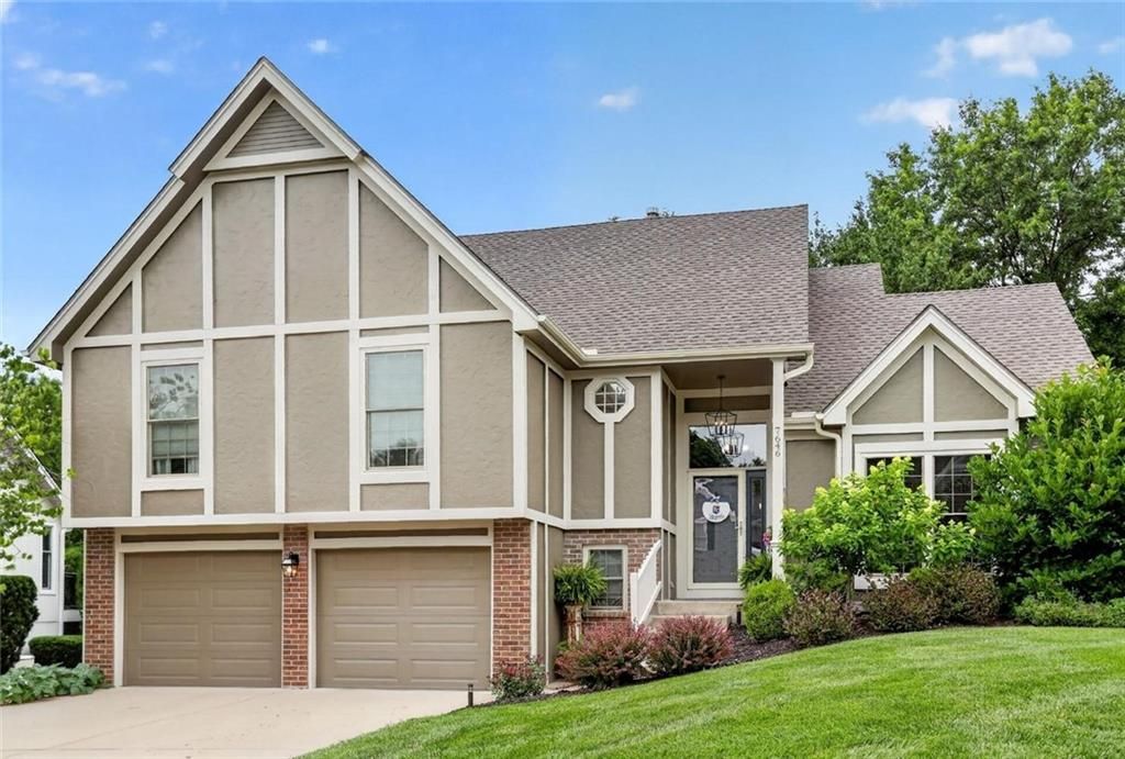 7646 N Pomona Avenue, Kansas City, MO 64152