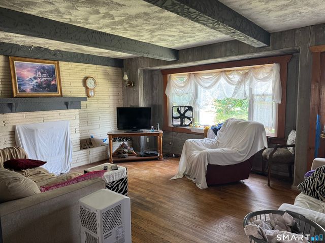 36 Pleasant View Road, Derby, CT 06418