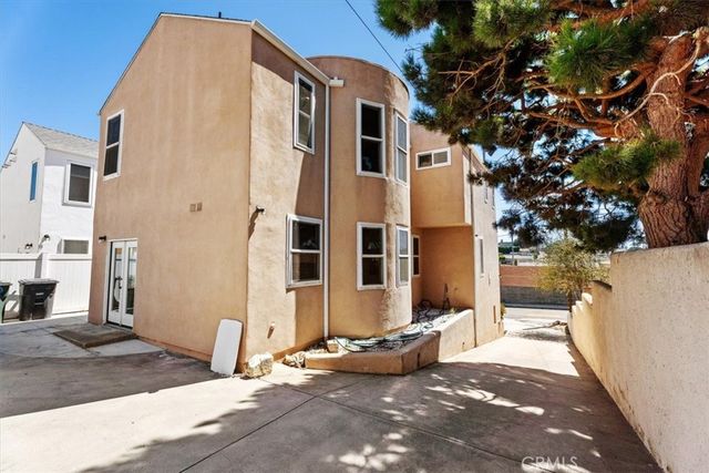 313 E Oak Avenue, El Segundo, CA 90245