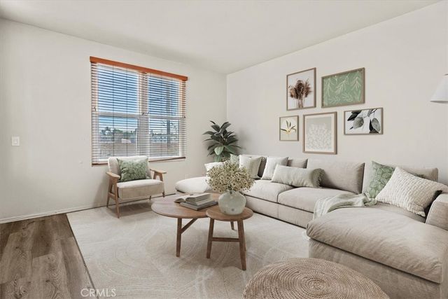313 E Oak Avenue, El Segundo, CA 90245