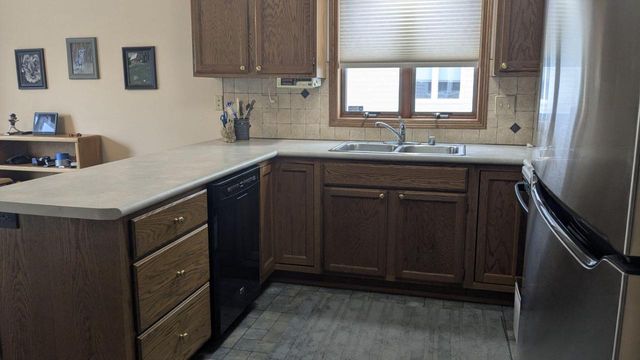 912 Northern Sands PLACE, Onalaska, WI 54650