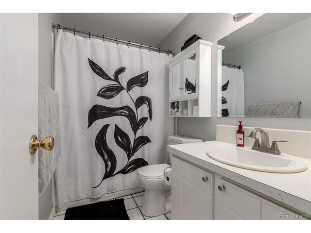 9925 W 20th Ave 17, Lakewood, CO 80215