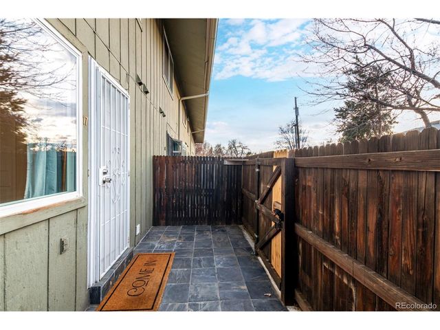 9925 W 20th Ave 17, Lakewood, CO 80215