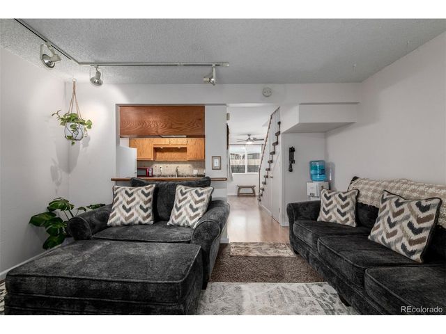 9925 W 20th Ave 17, Lakewood, CO 80215