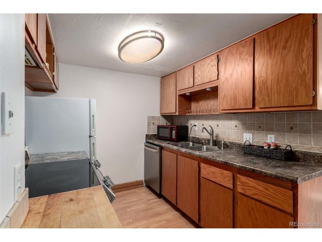 9925 W 20th Ave 17, Lakewood, CO 80215