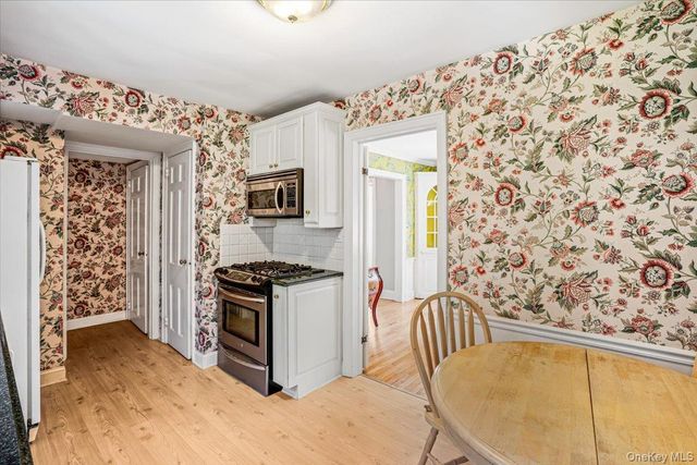 110 Knollwood Road, Rockville Centre, NY 11570