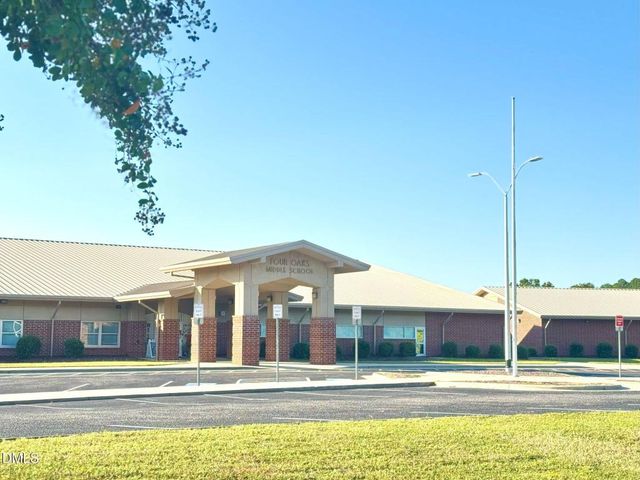 189 Pecan Valley Way, Four Oaks, NC 27524