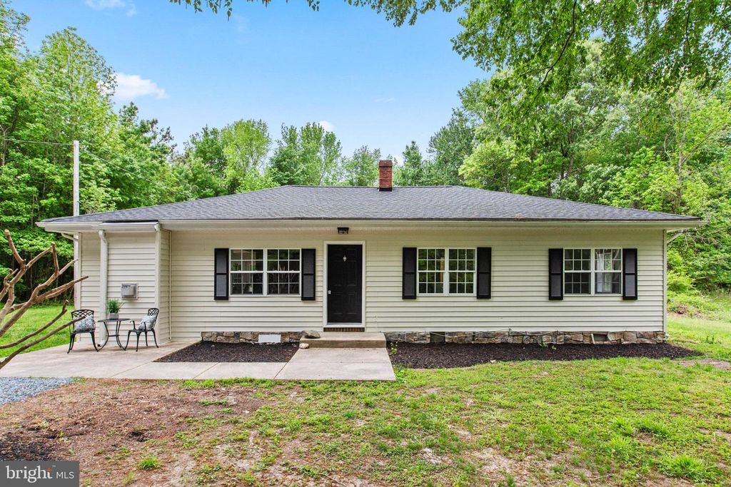 Image 2 of property listing at 49725 FRESH POND NECK RD, Scotland, MD 20687