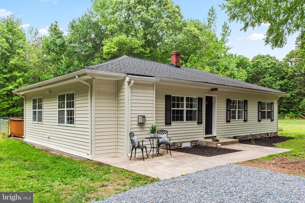 Image 3 of property listing at 49725 FRESH POND NECK RD, Scotland, MD 20687
