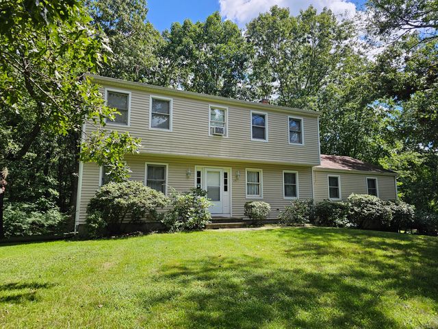 25 Brook Pine Drive, Shelton, CT 06484