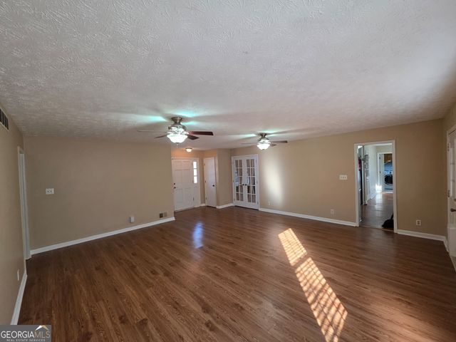 522 Knollwood Drive, Stockbridge, GA 30281