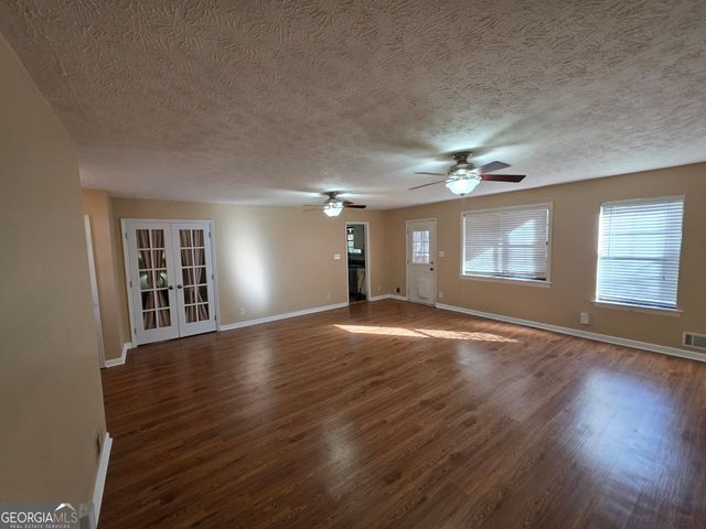 522 Knollwood Drive, Stockbridge, GA 30281