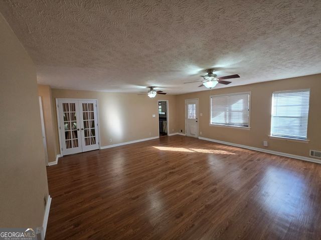 522 Knollwood Drive, Stockbridge, GA 30281