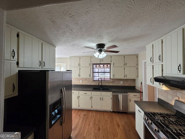 522 Knollwood Drive, Stockbridge, GA 30281