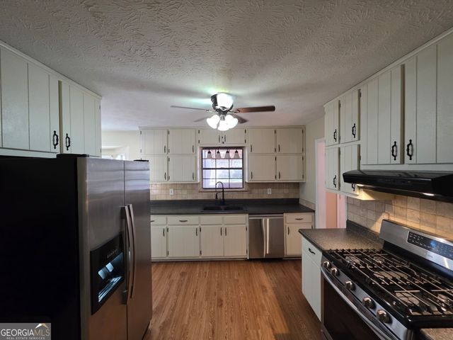 522 Knollwood Drive, Stockbridge, GA 30281