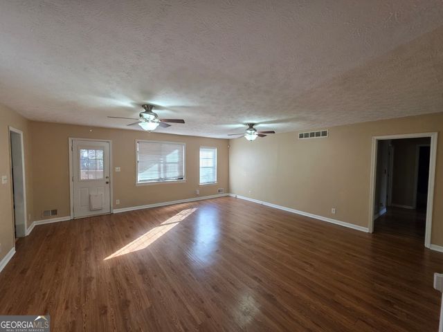 522 Knollwood Drive, Stockbridge, GA 30281