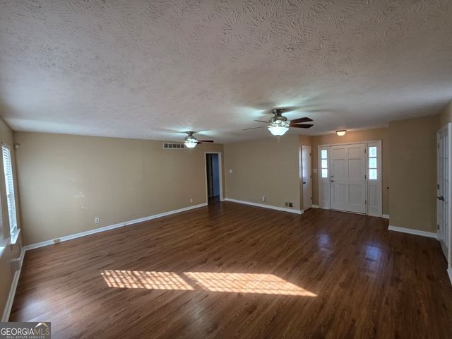 522 Knollwood Drive, Stockbridge, GA 30281