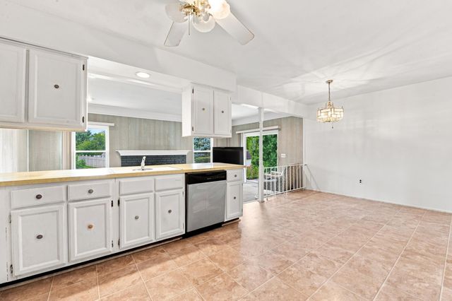 29253 Perth Street, Livonia City, MI 48154