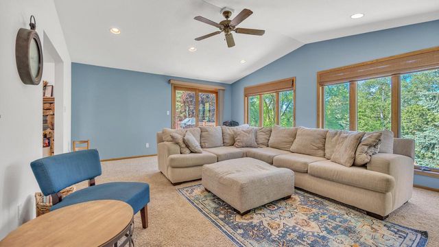 1124 Sommer DRIVE, Sheboygan, WI 53081