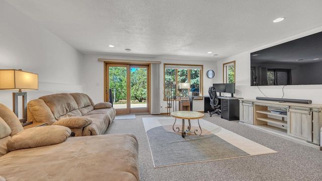 1124 Sommer DRIVE, Sheboygan, WI 53081
