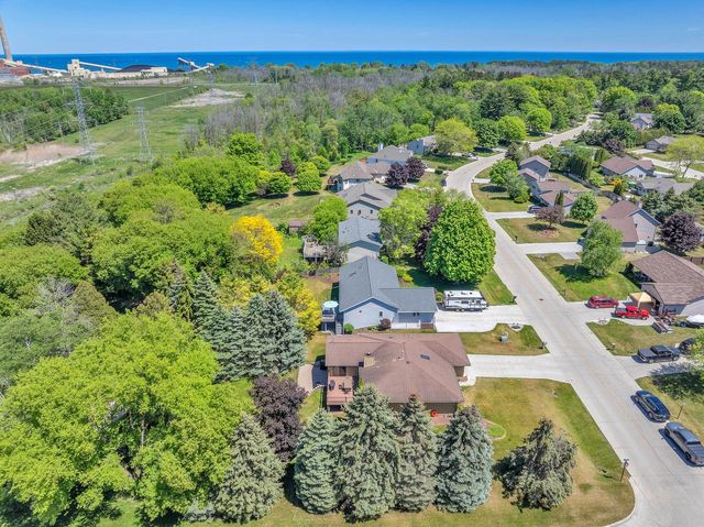 1124 Sommer DRIVE, Sheboygan, WI 53081