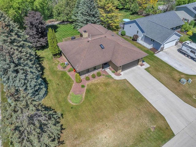 1124 Sommer DRIVE, Sheboygan, WI 53081