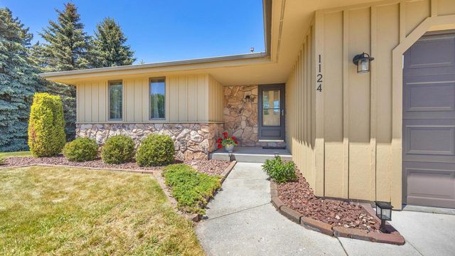 1124 Sommer DRIVE, Sheboygan, WI 53081