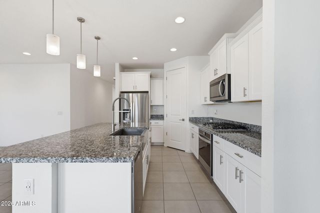 5621 W NOTCH HILL Road, Laveen, AZ 85339