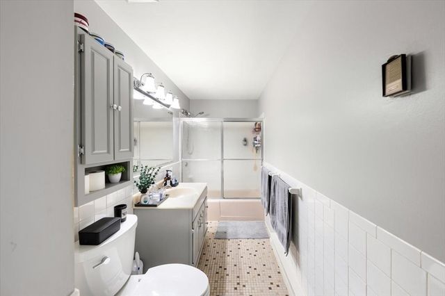 1321 Worcester Road 505, Framingham, MA 01702