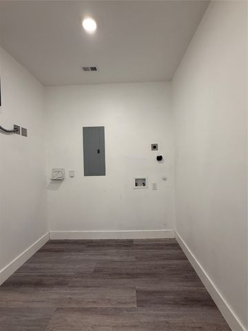 2707 Carpenter Avenue, Dallas, TX 75215