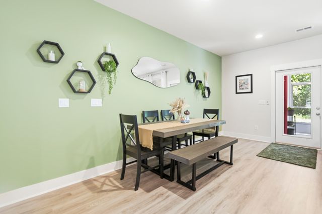 7722 Park Gate Drive, North Charleston, SC 29418
